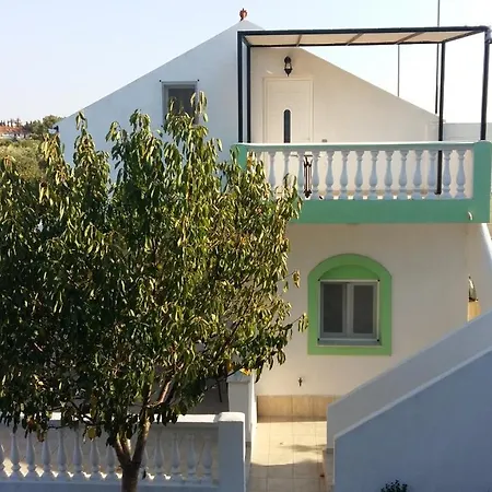 Natalia Apartment Lixouri Exterior photo